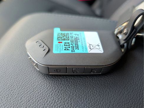 New 2026 Kia Sportage EX image 36