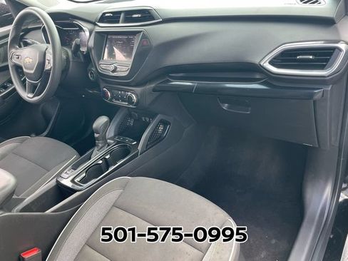 Used 2023 Chevrolet TrailBlazer LT FWD image 16