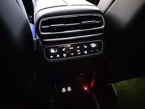 Used 2025 Genesis GV80 3.5T Prestige image 26