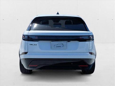 New 2026 Land Rover Range Rover Velar Dynamic SE image 8