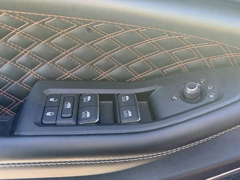 Used 2025 Jeep Grand Cherokee Summit image 21