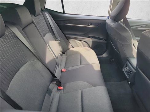 Used 2025 Toyota Camry LE w/ Convenience Package image 16