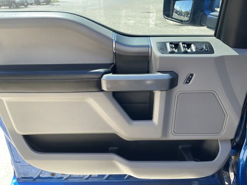 Used 2017 Ford F150 XLT w/ Equipment Group 302A Luxury AWD/4WD image 12