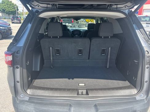 Used 2020 Chevrolet Traverse LT FWD image 28
