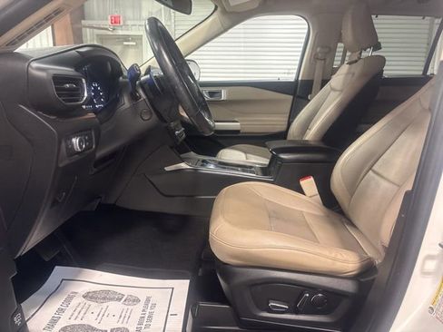 Used 2020 Ford Explorer Limited image 17