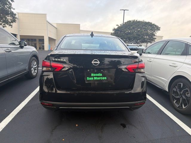 Used 2024 Nissan Versa SR FWD image 6