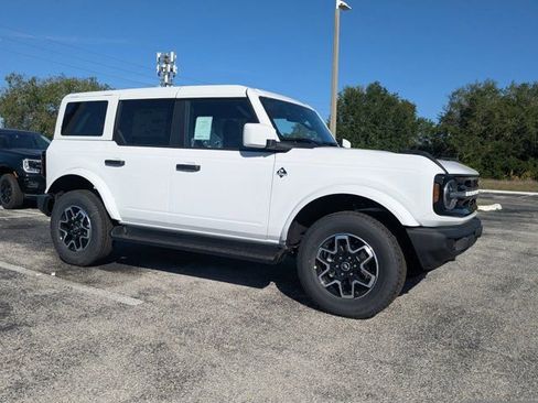 New 2026 Ford Bronco Outer Banks AWD/4WD image 3