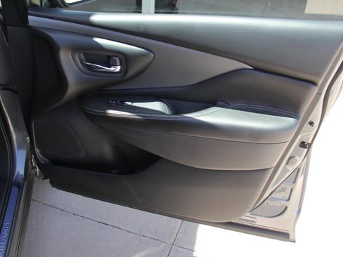 Used 2020 Nissan Murano S FWD image 23