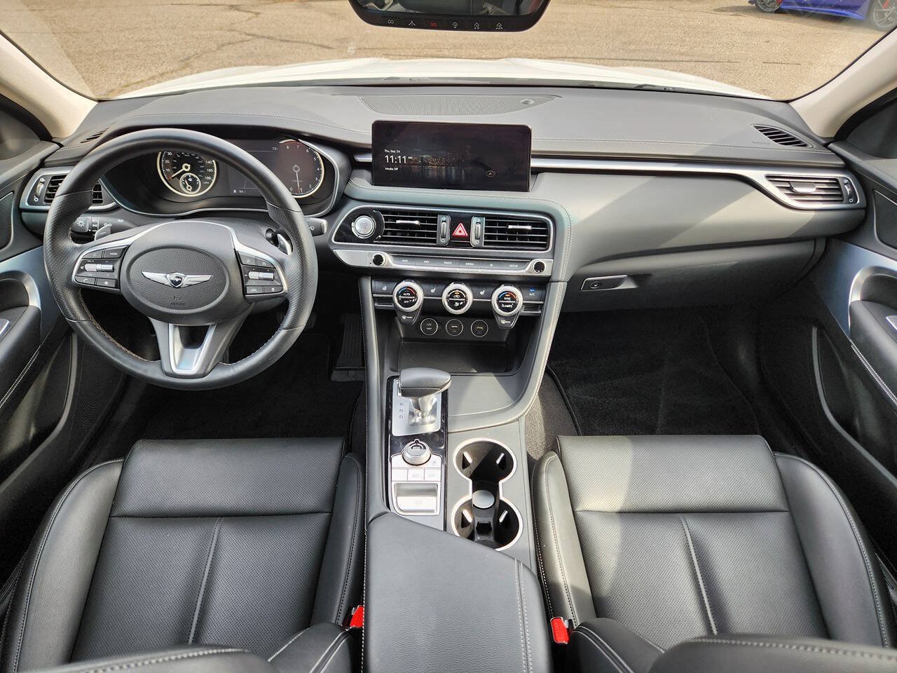 Used 2023 Genesis G70 2.0T AWD/4WD image 3