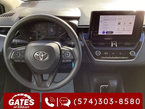 Used 2025 Toyota Corolla LE image 13
