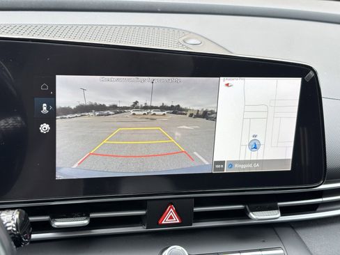 Used 2023 Hyundai Elantra SEL w/ Convenience Package image 8