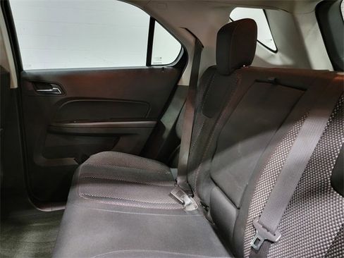 Used 2017 Chevrolet Equinox LT w/ Convenience Package image 13