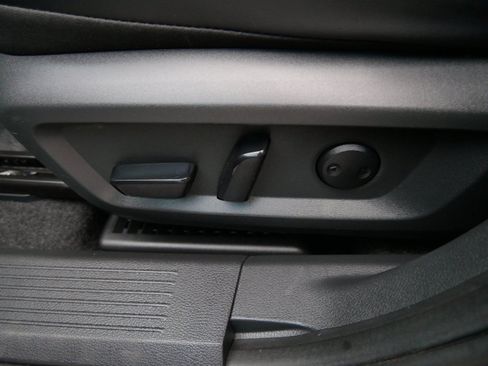 Certified 2023 Nissan Rogue SV w/ SV Premium B Package AWD/4WD image 15