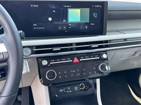 New 2026 Hyundai Tucson Limited image 21