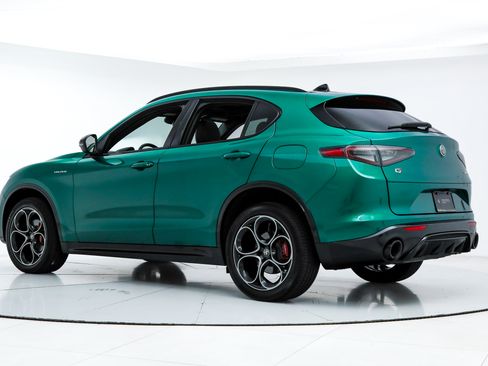New 2025 Alfa Romeo Stelvio Sprint AWD/4WD image 3