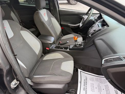 Used 2017 Ford Focus ST FWD image 56