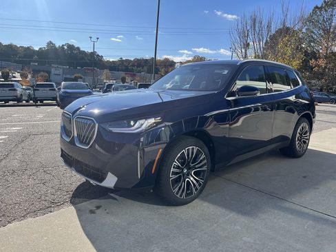 Used 2026 BMW X3 xDrive30 w/ Premium Package image 4