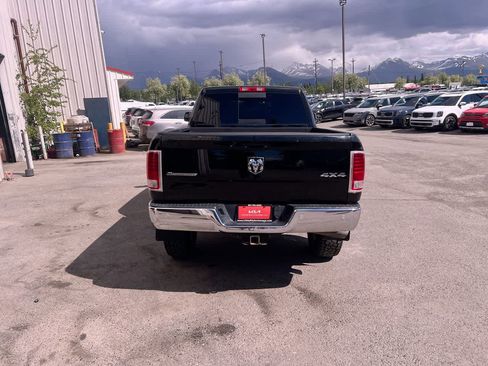 Used 2018 RAM 2500 Laramie w/ Cold Weather Group AWD/4WD image 27