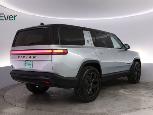 Used 2026 Rivian R1S Adventure AWD/4WD image 3