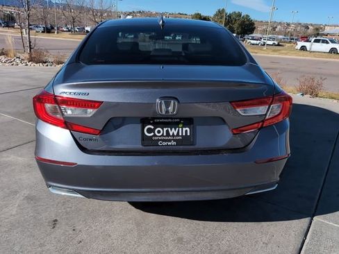 Used 2018 Honda Accord EX image 7