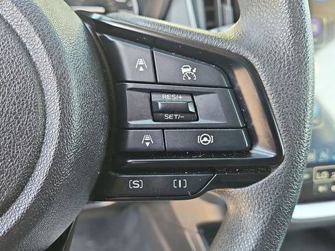 Used 2025 Subaru Crosstrek 2.5i Premium AWD/4WD image 22