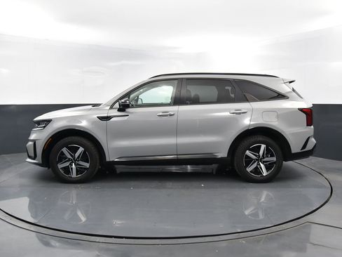 Certified 2022 Kia Sorento EX image 7