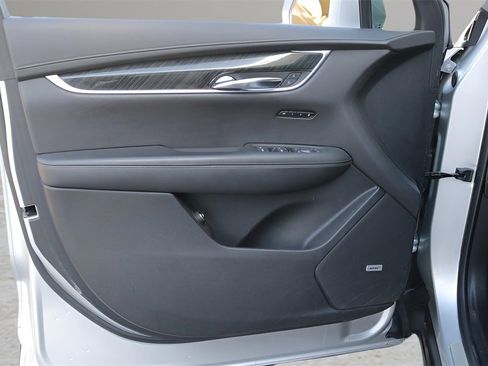 Used 2020 Cadillac XT6 Premium Luxury image 10