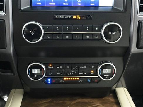 Used 2020 Ford Expedition Platinum image 41