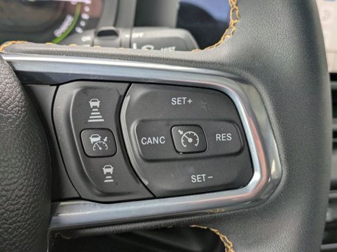 Used 2024 Jeep Wrangler Unlimited Sahara w/ Technology Group image 16