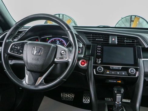 Used 2019 Honda Civic Sport image 17