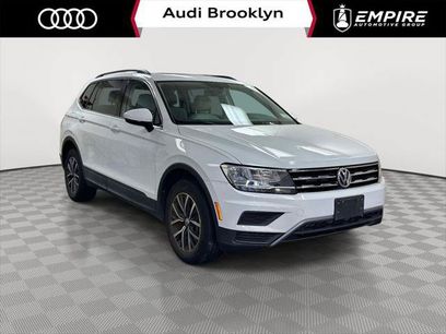 Used 2019 Volkswagen Tiguan SE w/ Panoramic Sunroof Package