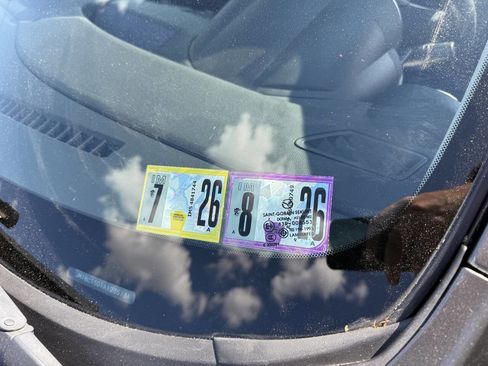 Used 2010 MAZDA MAZDA3 i Touring image 25