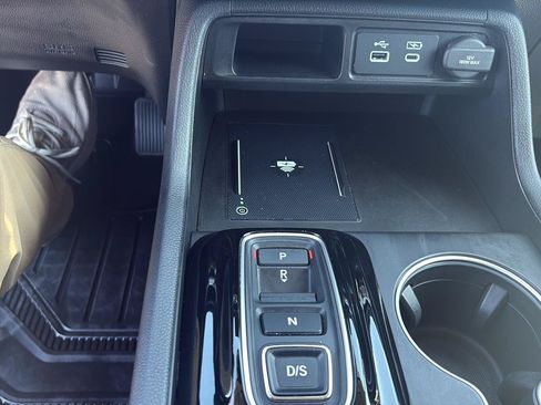 Used 2025 Honda Pilot Elite image 25