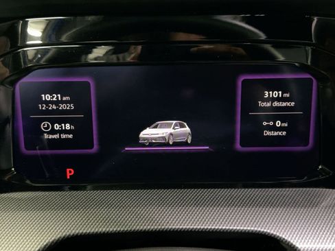 Used 2025 Volkswagen Golf w/ Euro Style Package image 22