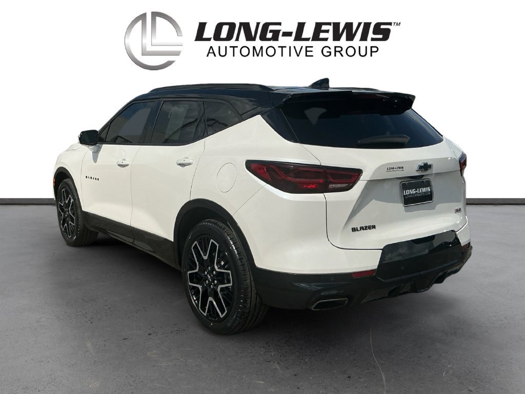 Used 2023 Chevrolet Blazer RS w/ Driver Confidence II Package FWD image 4