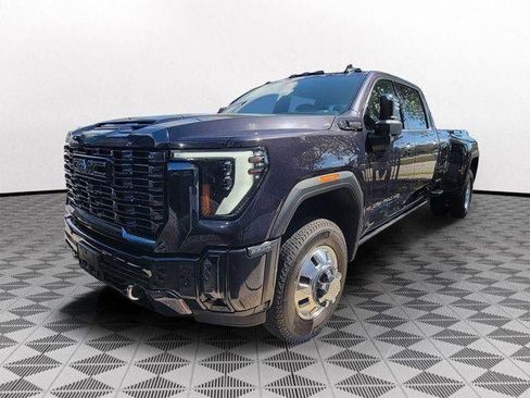 Used 2024 GMC Sierra 3500 Denali Ultimate image 2