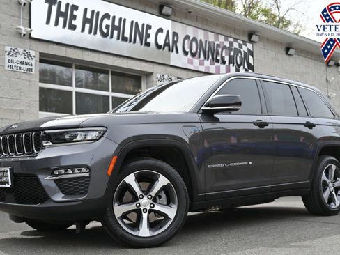 Used 2024 Jeep Grand Cherokee Limited 4xe w/ Trailer Tow Package AWD/4WD image 1