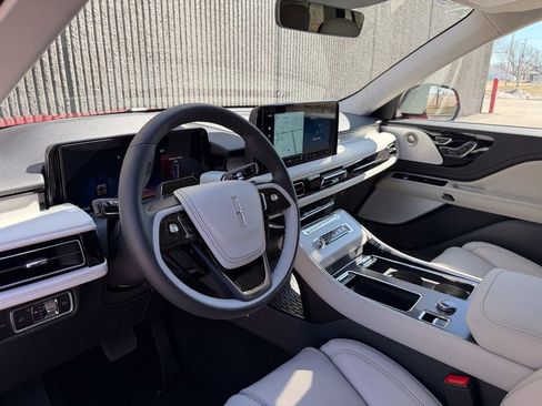 New 2026 Lincoln Aviator Reserve w/ Luxury Package image 10