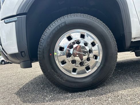 New 2026 GMC Sierra 3500 Denali Ultimate AWD/4WD image 12