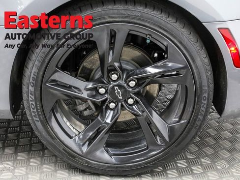 Used 2021 Chevrolet Camaro LT image 29