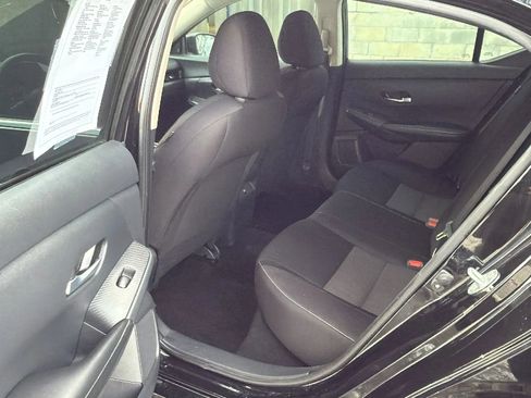 Used 2022 Nissan Sentra SV image 27