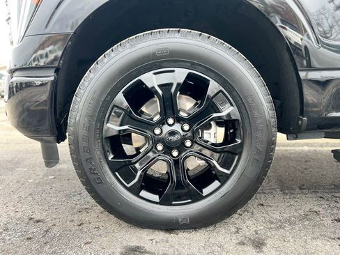 Used 2023 Ford F150 Lariat w/ Equipment Group 502A High image 3