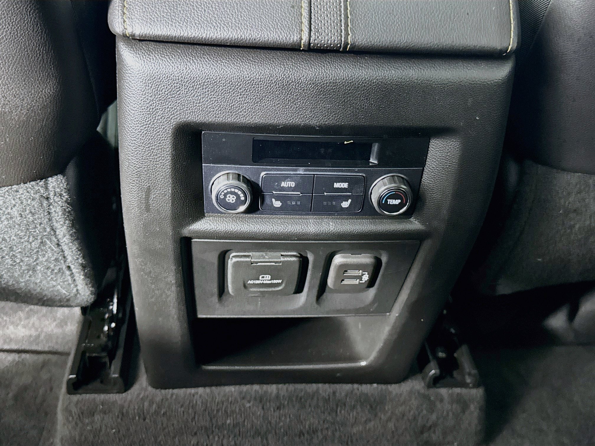 Used 2020 Chevrolet Traverse Premier w/ Redline Edition FWD image 28