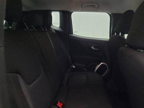 Used 2019 Jeep Renegade Sport w/ UConnect 7.0 Group image 19