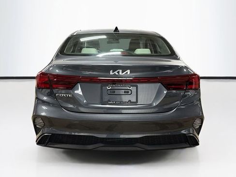 Used 2023 Kia Forte LXS w/ LXS Technology Package FWD image 6