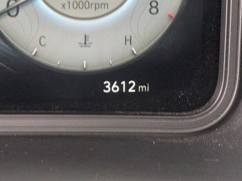 Used 2023 Hyundai Kona Limited AWD/4WD image 18