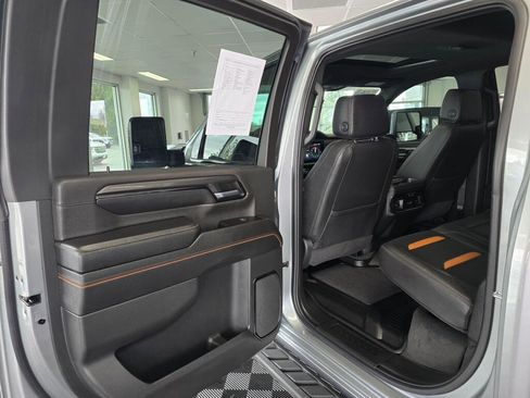 Used 2024 GMC Sierra 2500 AT4 w/ AT4 Premium Plus Package image 39