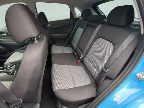 Certified 2021 Hyundai Kona SE FWD image 10