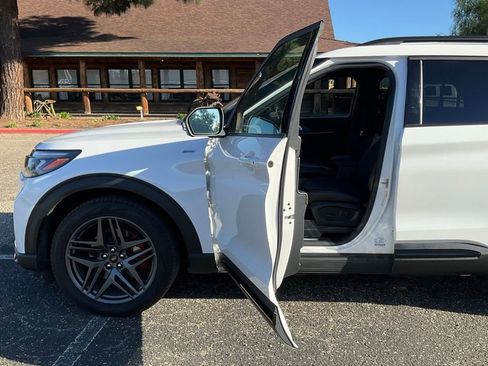 Certified 2025 Ford Explorer ST-Line w/ Premium Package image 49