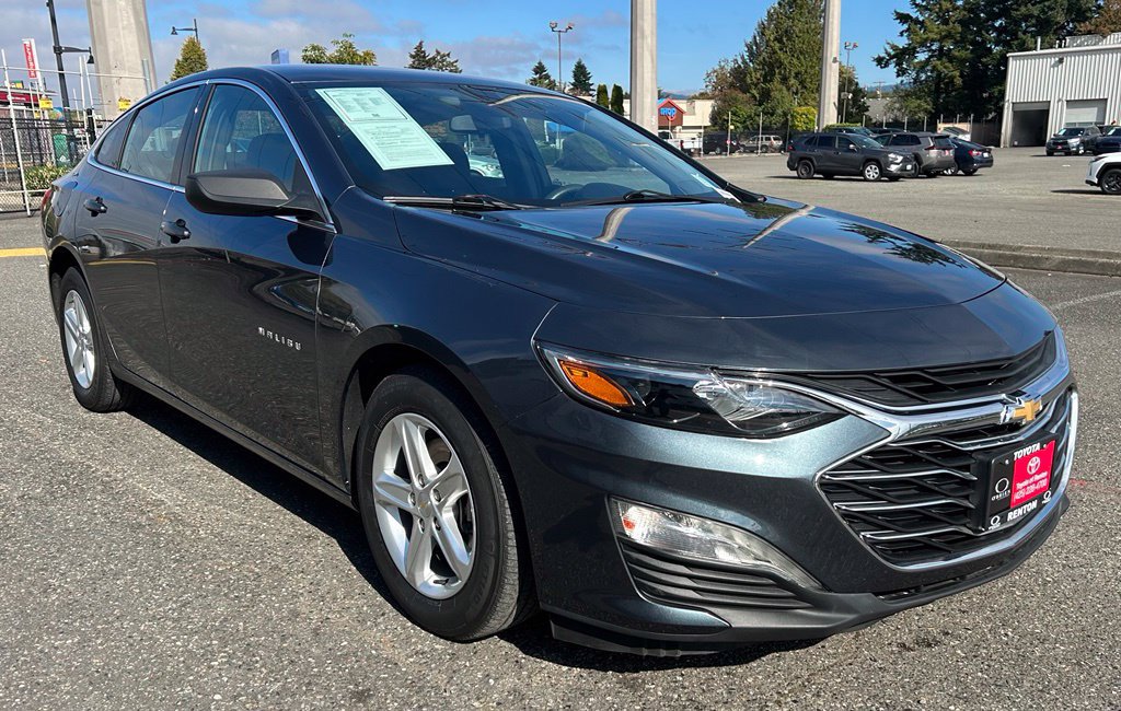 Used 2021 Chevrolet Malibu LS FWD image 3